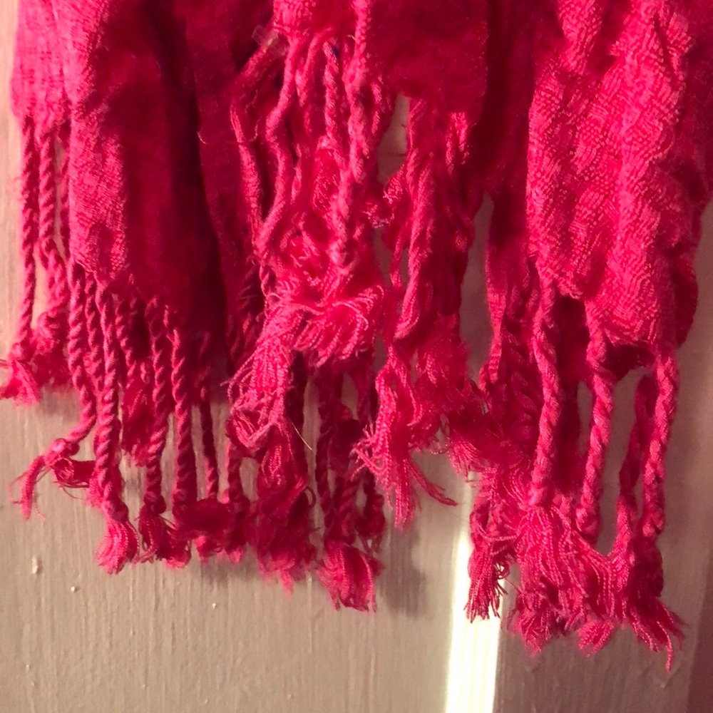 Pink scarf! - Picture 3 of 3